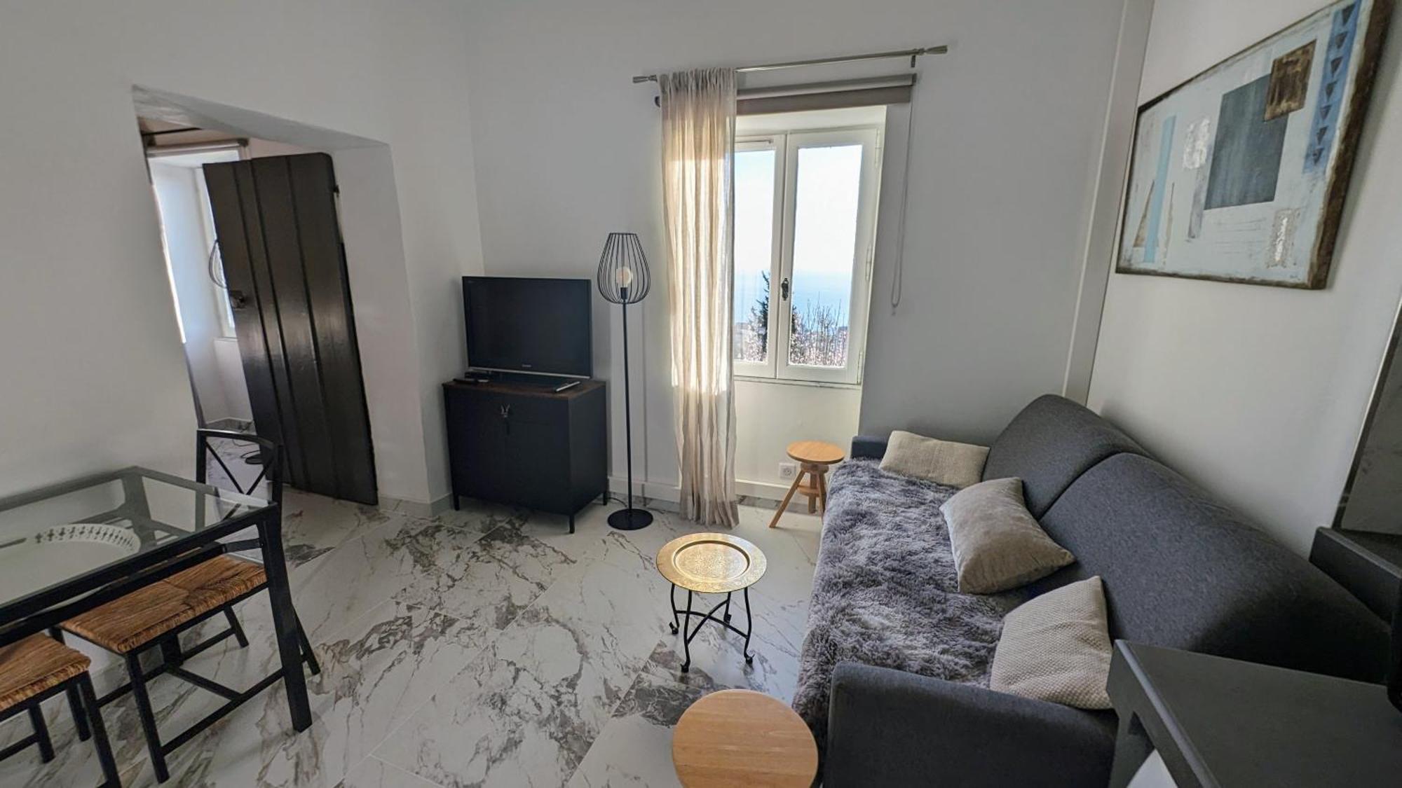 Le Mas D'Angeline, Vue Mer, Jardin Commun, Parking, Voiture Requise, 10 Min En Voiture De Monaco, Route Etroite, Pente Raide, Croisement Limite, Sea View, Shared Garden, Parking, Car Required, 10 Min Drive From Monaco, Narrow Steep Road, Limited Pass Бюсолей Екстериор снимка