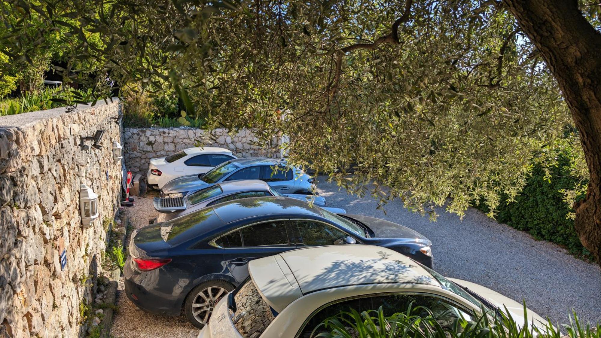 Le Mas D'Angeline, Vue Mer, Jardin Commun, Parking, Voiture Requise, 10 Min En Voiture De Monaco, Route Etroite, Pente Raide, Croisement Limite, Sea View, Shared Garden, Parking, Car Required, 10 Min Drive From Monaco, Narrow Steep Road, Limited Pass Бюсолей Екстериор снимка