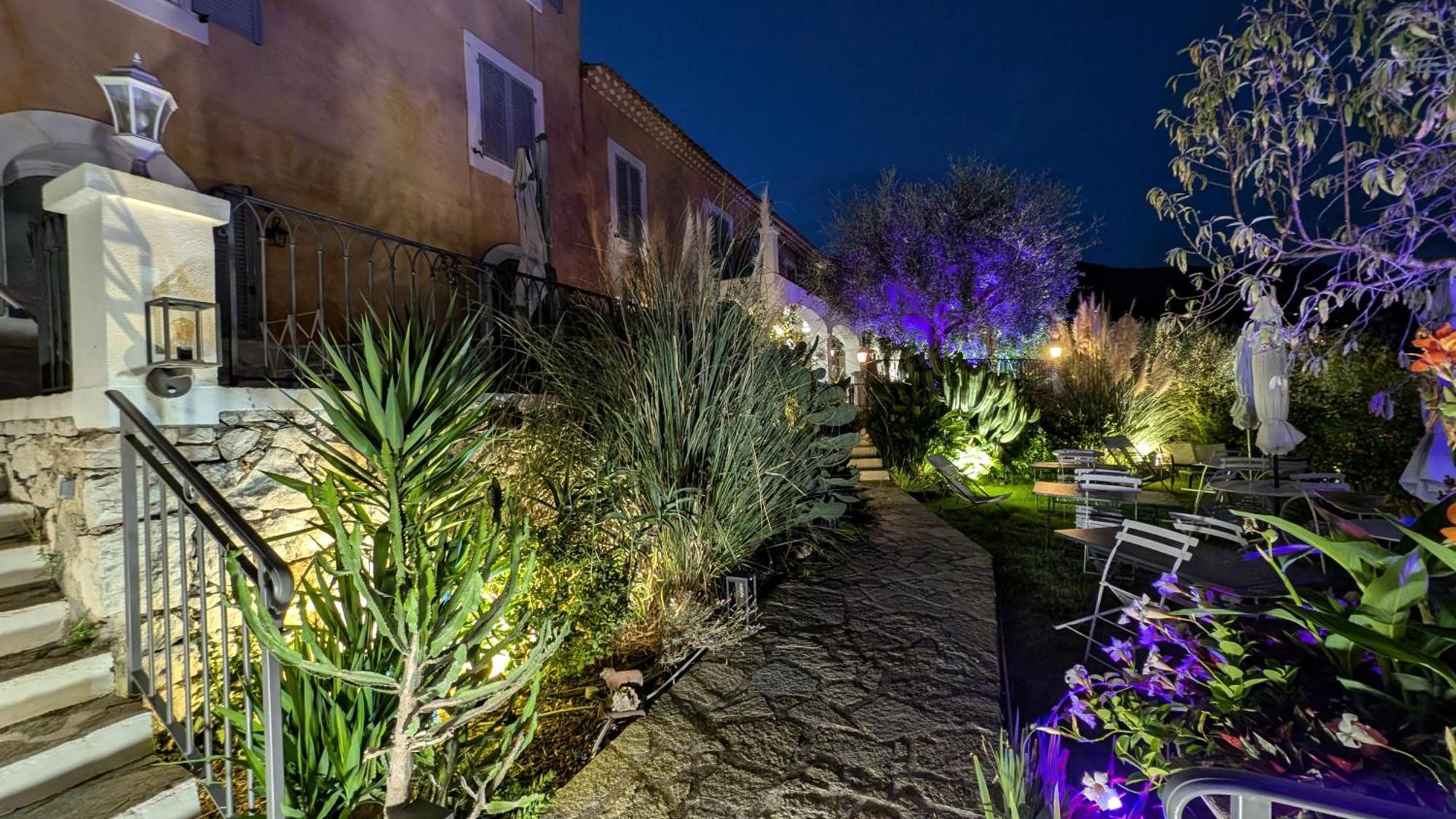 Le Mas D'Angeline, Vue Mer, Jardin Commun, Parking, Voiture Requise, 10 Min En Voiture De Monaco, Route Etroite, Pente Raide, Croisement Limite, Sea View, Shared Garden, Parking, Car Required, 10 Min Drive From Monaco, Narrow Steep Road, Limited Pass Бюсолей Екстериор снимка