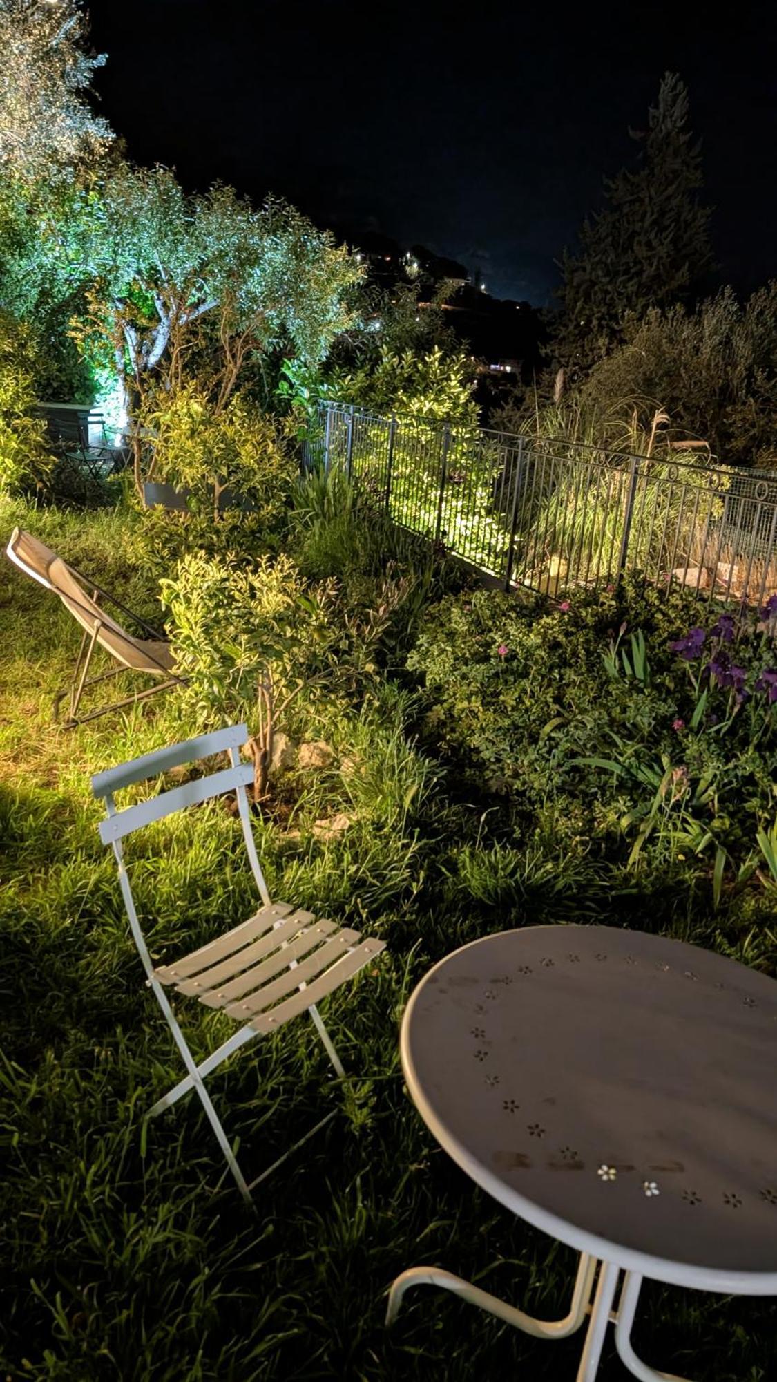 Le Mas D'Angeline, Vue Mer, Jardin Commun, Parking, Voiture Requise, 10 Min En Voiture De Monaco, Route Etroite, Pente Raide, Croisement Limite, Sea View, Shared Garden, Parking, Car Required, 10 Min Drive From Monaco, Narrow Steep Road, Limited Pass Бюсолей Екстериор снимка