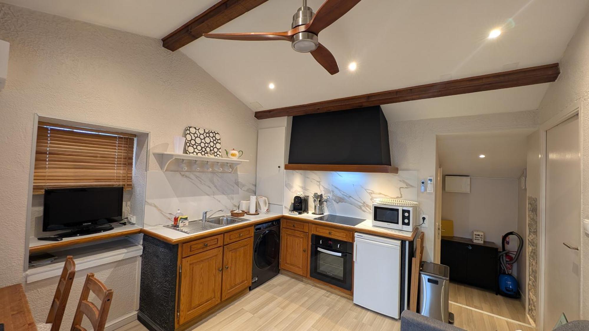 Le Mas D'Angeline, Vue Mer, Jardin Commun, Parking, Voiture Requise, 10 Min En Voiture De Monaco, Route Etroite, Pente Raide, Croisement Limite, Sea View, Shared Garden, Parking, Car Required, 10 Min Drive From Monaco, Narrow Steep Road, Limited Pass Бюсолей Екстериор снимка