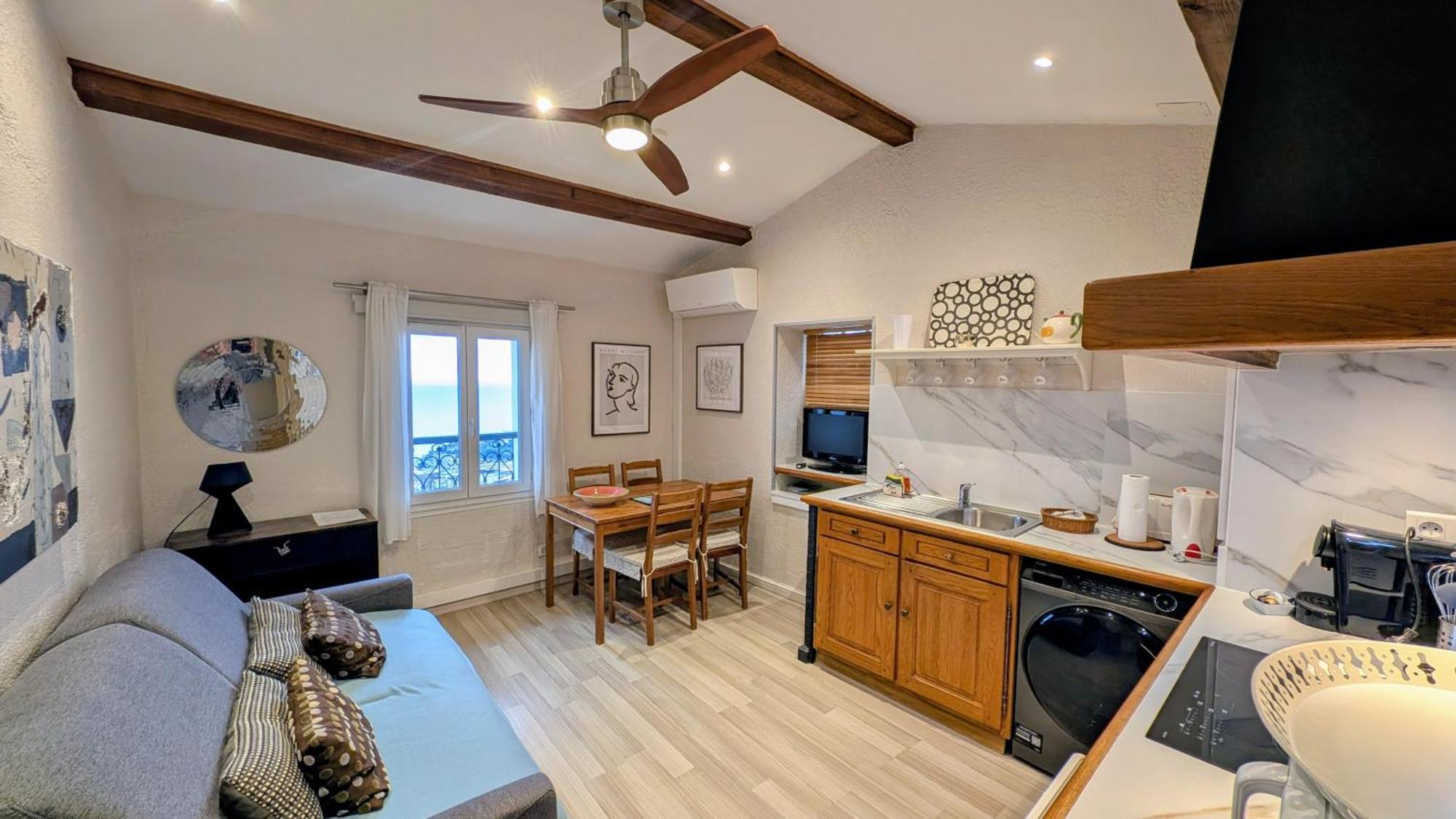 Le Mas D'Angeline, Vue Mer, Jardin Commun, Parking, Voiture Requise, 10 Min En Voiture De Monaco, Route Etroite, Pente Raide, Croisement Limite, Sea View, Shared Garden, Parking, Car Required, 10 Min Drive From Monaco, Narrow Steep Road, Limited Pass Бюсолей Екстериор снимка