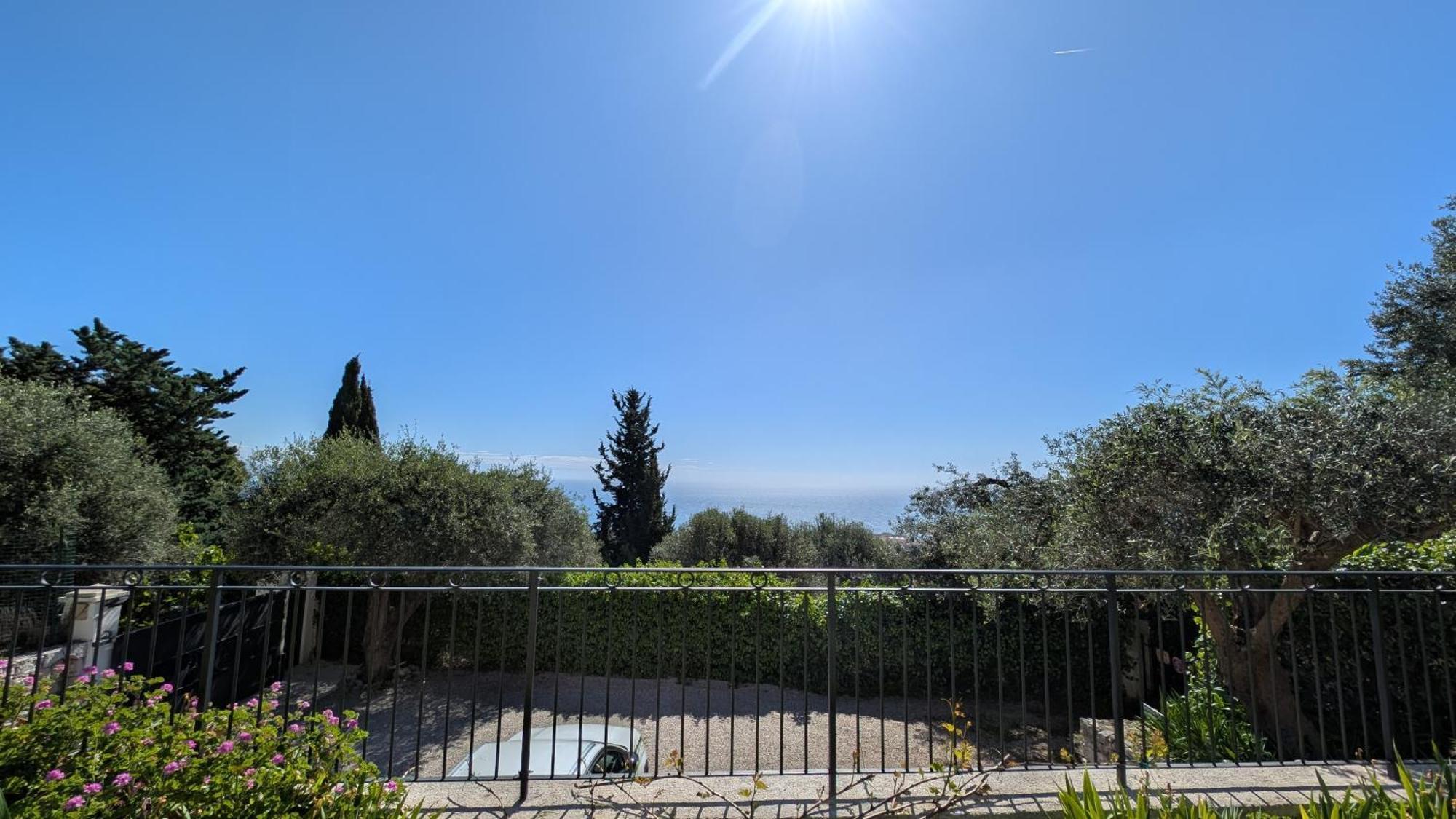 Le Mas D'Angeline, Vue Mer, Jardin Commun, Parking, Voiture Requise, 10 Min En Voiture De Monaco, Route Etroite, Pente Raide, Croisement Limite, Sea View, Shared Garden, Parking, Car Required, 10 Min Drive From Monaco, Narrow Steep Road, Limited Pass Бюсолей Екстериор снимка