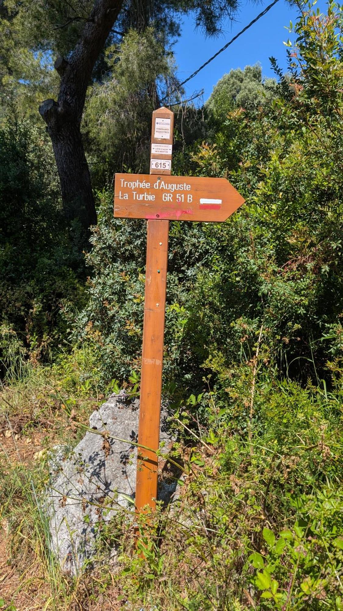 Le Mas D'Angeline, Vue Mer, Jardin Commun, Parking, Voiture Requise, 10 Min En Voiture De Monaco, Route Etroite, Pente Raide, Croisement Limite, Sea View, Shared Garden, Parking, Car Required, 10 Min Drive From Monaco, Narrow Steep Road, Limited Pass Бюсолей Екстериор снимка