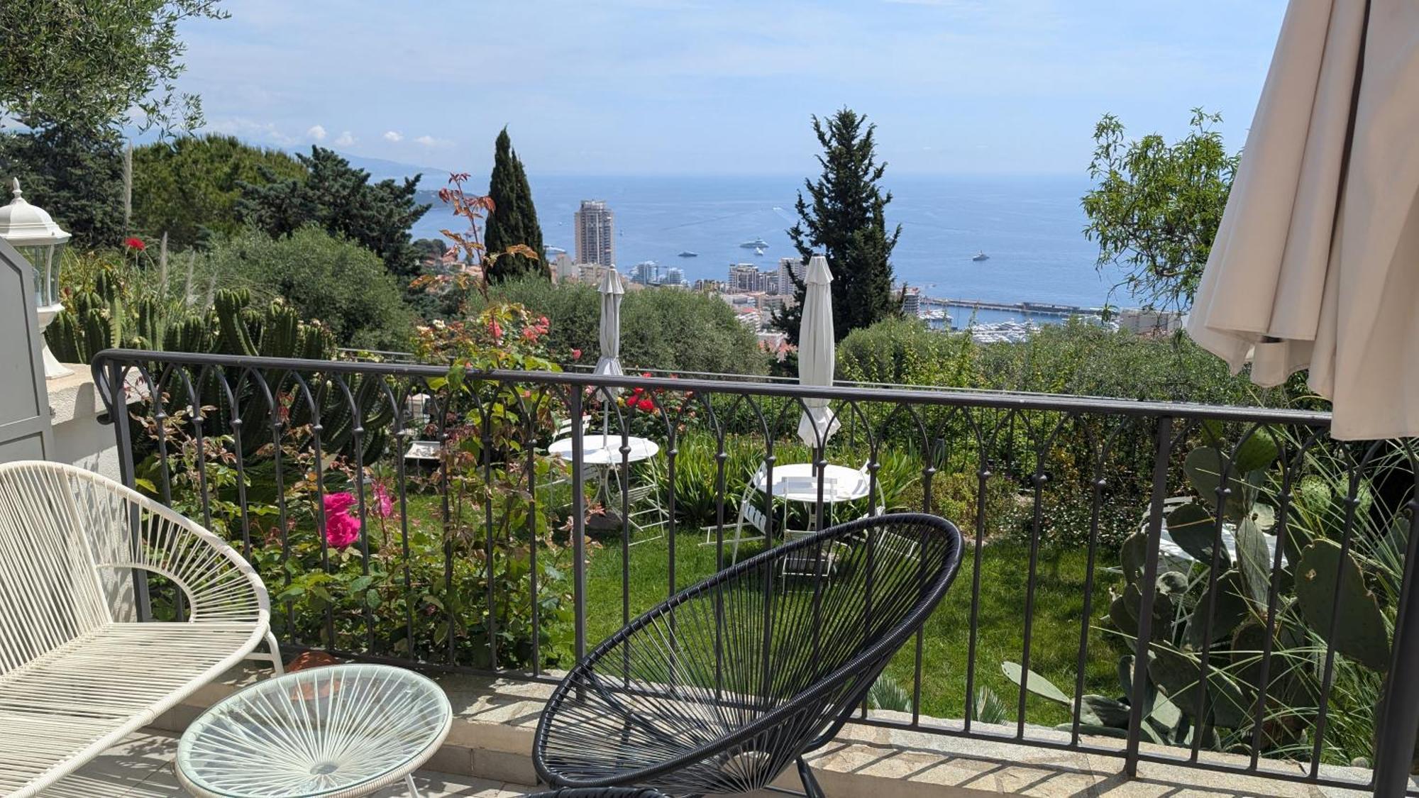 Le Mas D'Angeline, Vue Mer, Jardin Commun, Parking, Voiture Requise, 10 Min En Voiture De Monaco, Route Etroite, Pente Raide, Croisement Limite, Sea View, Shared Garden, Parking, Car Required, 10 Min Drive From Monaco, Narrow Steep Road, Limited Pass Бюсолей Екстериор снимка